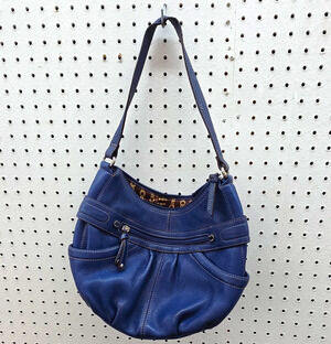 Tignanello Blue Pebbled Shoulder Bag Silver Hardware Zip Pockets Lined Hobo.Read